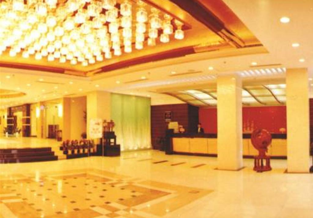 Datong Hongqi Grand Hotel Exterior photo